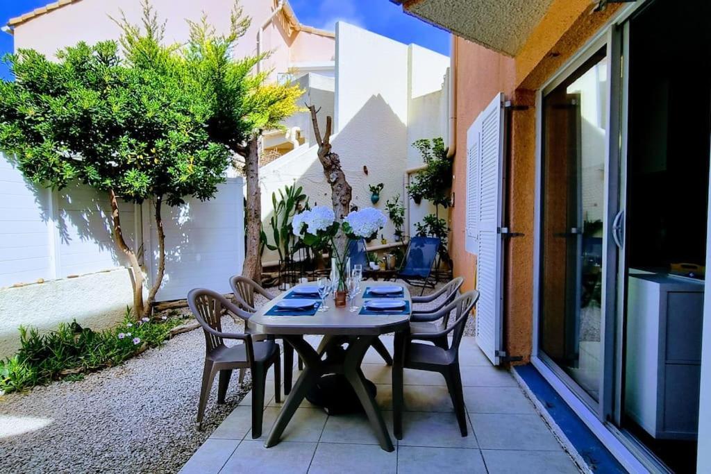 Le Marine Rez De Jardin Direct Plage Parking Prive Climatise Sète Eksteriør billede